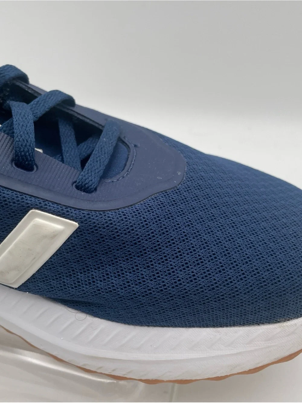 Adidas Cloudfoam Comfort Men's Running Walking Sneakers Navy Blue White Gum Sole